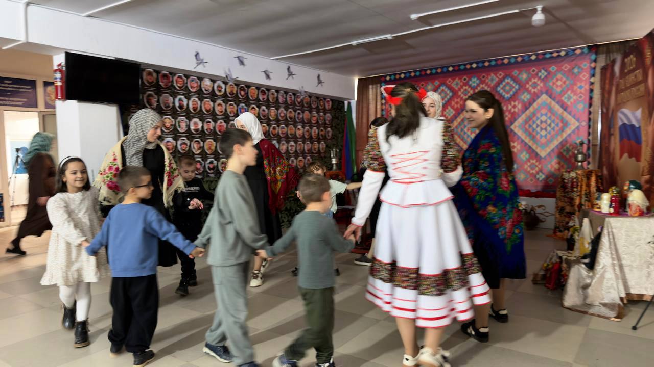 "Масленица-лакомка": развлечение для детей с ОВЗ